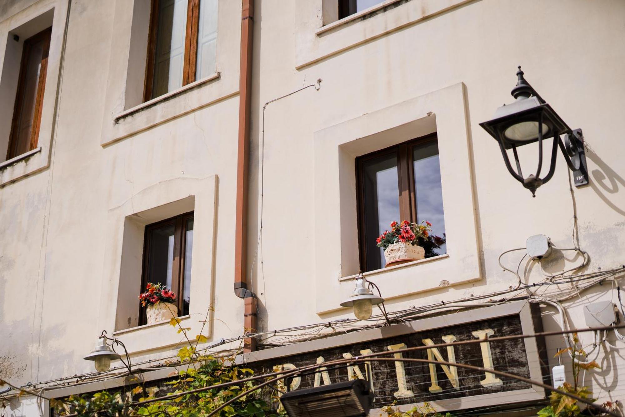 Dimora Nel Cuore Del Centro Storico Di Monopoli Buitenkant foto